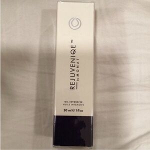 Monat “REJUVENIQUE” Oil Intensive -treatment for hair..